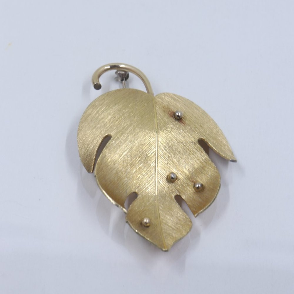 Vintage Krementz Brooch